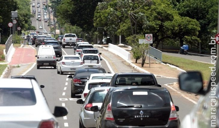 Licenciamento com placas finais 3 e 4 podem ser pagos até quarta