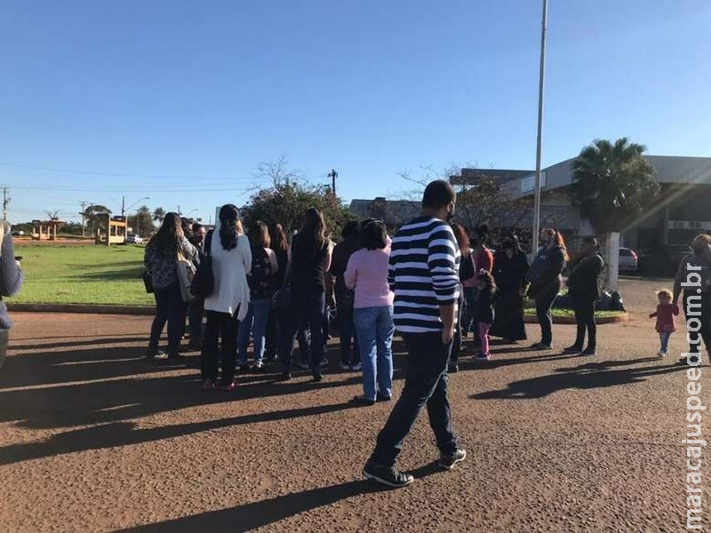Mães protestam contra possível fechamento da Policlínica de Atendimento Infantil