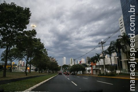 MS tem risco de chuva forte e máxima de 35°C nesta quinta-feira MS tem risco de chuva forte e máxima de 35°C nesta quinta-feira