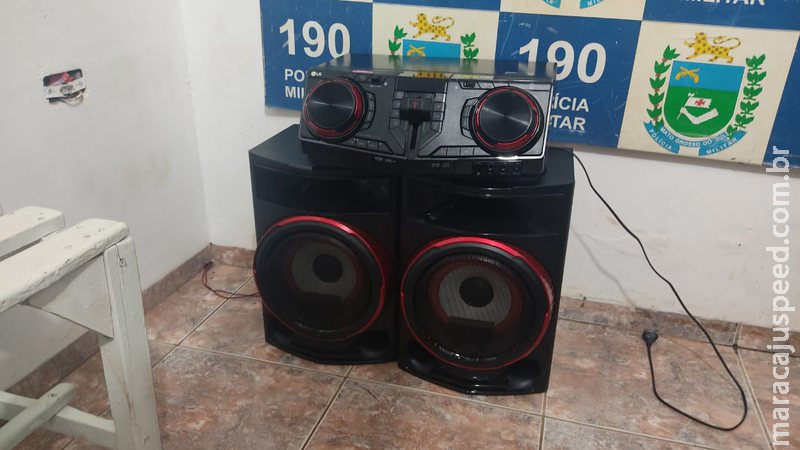 Polícia apreende equipamentos sonoros após perturbação do sossego Polícia apreende equipamentos sonoros após perturbação do sossego