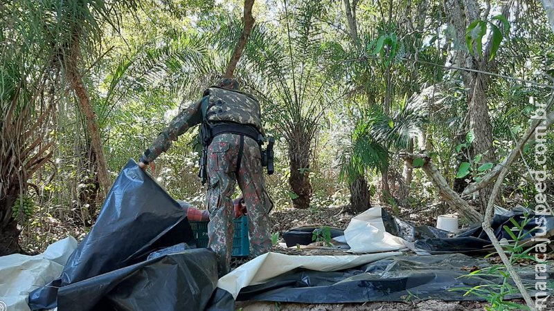 Polícia fiscaliza embarcações, desmonta acampamento de pesca e apreende petrechos