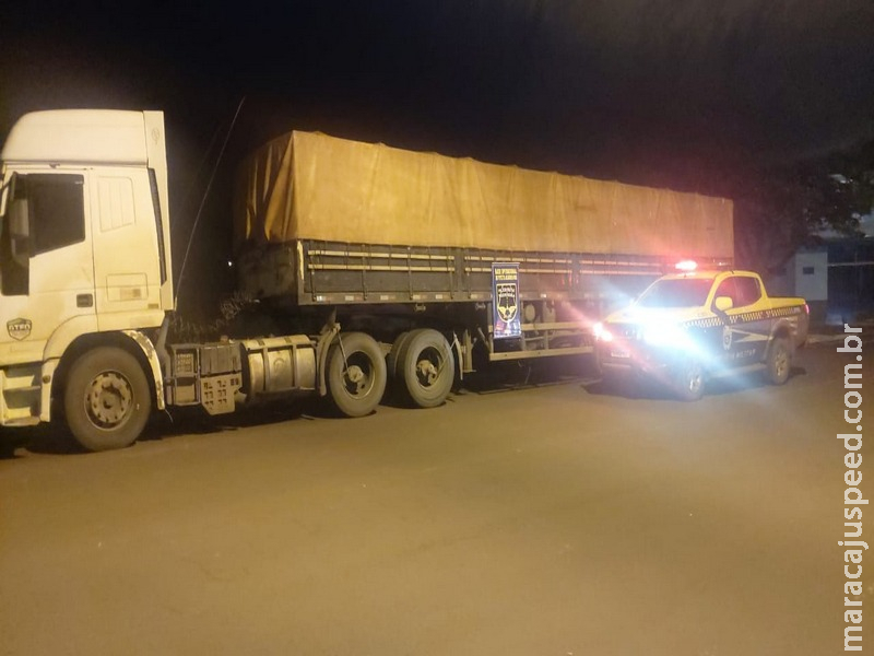 Polícia recupera em MS carreta roubada em São Paulo Polícia recupera em MS carreta roubada em São Paulo