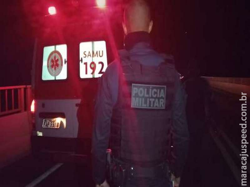 Policiais salvam mulher que ia se jogar de ponte em MS Policiais salvam mulher que ia se jogar de ponte em MS