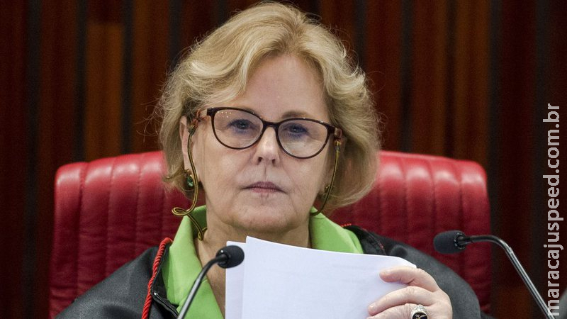 Rosa dá 5 dias para Bolsonaro e Congresso se manifestarem sobre orçamento secreto Rosa dá 5 dias para Bolsonaro e Congresso se manifestarem sobre orçamento secreto