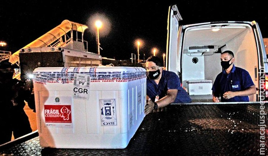 Secretaria de Estado de Saúde distribui 105.090 doses da vacina nesta sexta-feira Secretaria de Estado de Saúde distribui 105.090 doses da vacina nesta sexta-feira
