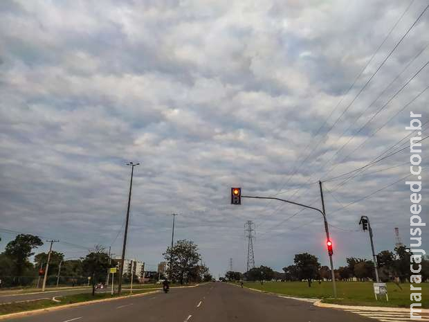 Sexta de tempo nublado com previsão de chuva fina em MS Sexta de tempo nublado com previsão de chuva fina em MS