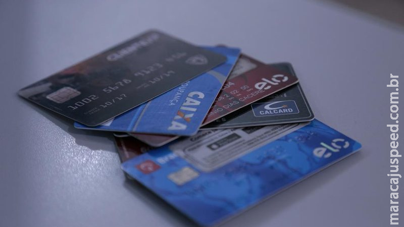 Três estelionatárias são presas após compras com cartões falsos em Campo Grande Três estelionatárias são presas após compras com cartões falsos em Campo Grande