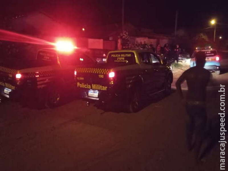 Vizinho ameaça matar jovem com facão por dívida de R$ 1.550 em Três Lagoas Vizinho ameaça matar jovem com facão por dívida de R$ 1.550 em Três Lagoas