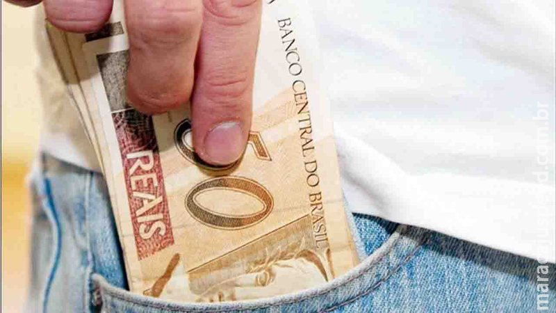 Antecipação do 13º pode ser Antecipação do 13º pode ser