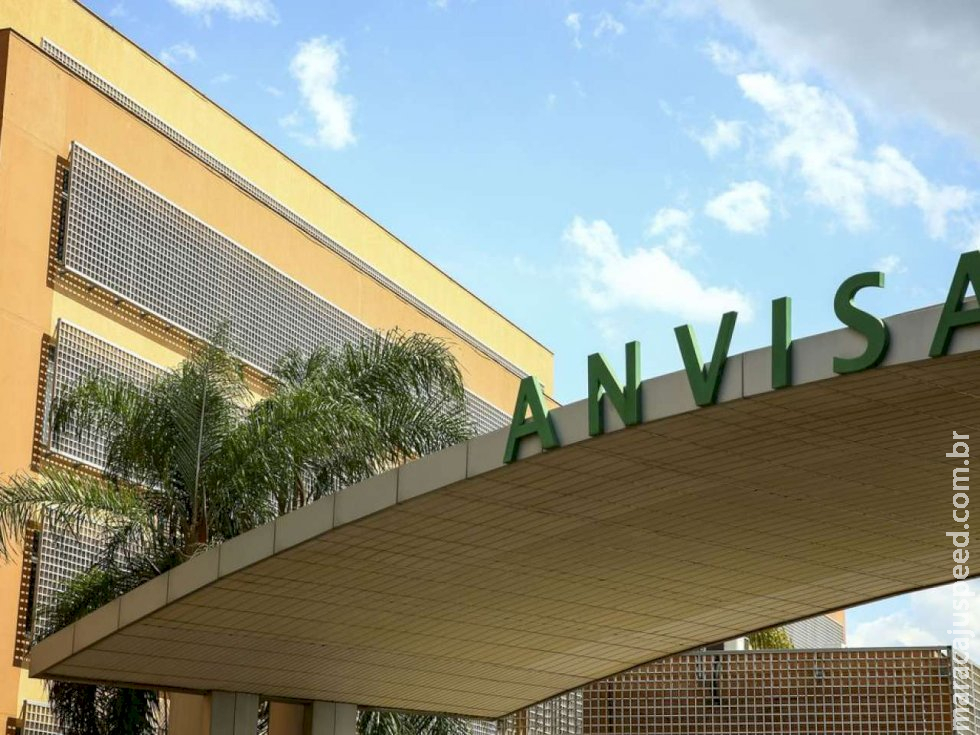 Anvisa alerta para casos de doenças após vacinação contra a covid-19