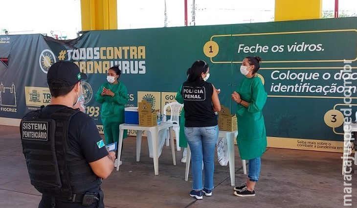 Aposentados da segurança pública são investigados por furar fila da vacina em Dourados