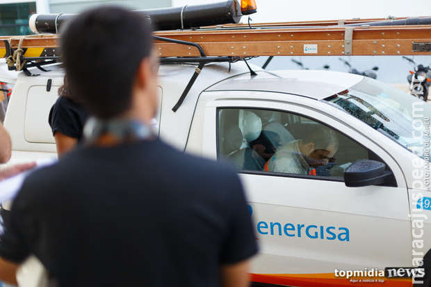 Aumento na conta de luz começa hoje; consumidores pensam até em resgatar velas