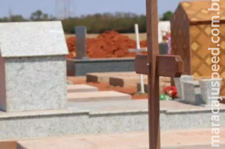 Bebê de 3 meses que morreu com covid nasceu quando a mãe estava intubada Bebê de 3 meses que morreu com covid nasceu quando a mãe estava intubada