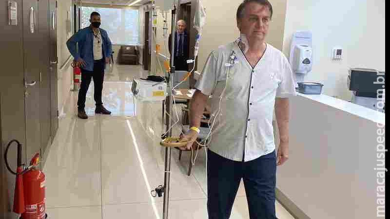 Bolsonaro posta foto caminhando e afirma que voltará “em breve” Bolsonaro posta foto caminhando e afirma que voltará “em breve”