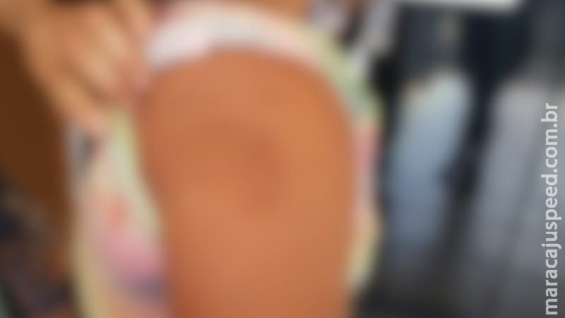 Briga por controle de televisão acaba com rapaz preso por espancar criança de 8 anos