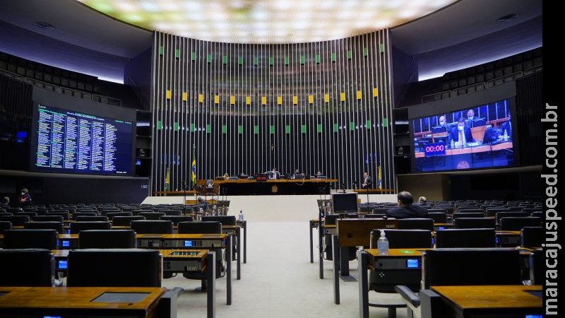 Câmara aprova projeto que proíbe despejos até fim de 2021 Câmara aprova projeto que proíbe despejos até fim de 2021