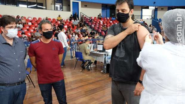 Campo Grande vacina quem tem 33 anos nesta quarta-feira