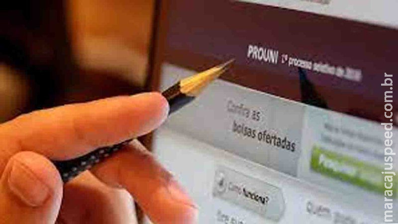 Com bolsas de até 100% em universidades particulares, Prouni abre inscrições nesta terça-feira Com bolsas de até 100% em universidades particulares, Prouni abre inscrições nesta terça-feira