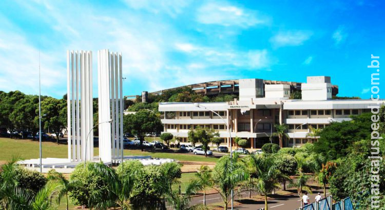 Com salários de até R$ 5 mil, UFMS abre seleção nesta segunda Com salários de até R$ 5 mil, UFMS abre seleção nesta segunda