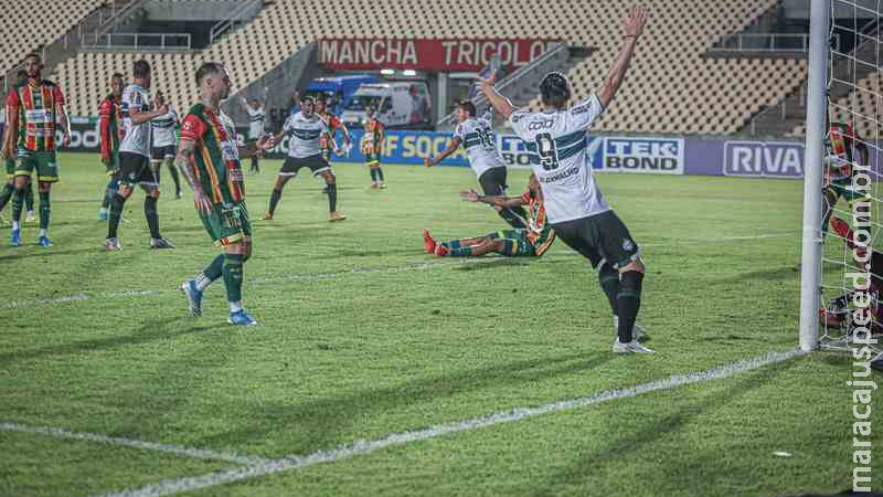 Coritiba vence o Sampaio Corrêa fora e chega a nove jogos sem derrota na Série B