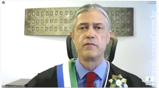 Desembargador André Luís Moraes de Oliveira assume presidência do TRT 24 Desembargador André Luís Moraes de Oliveira assume presidência do TRT 24