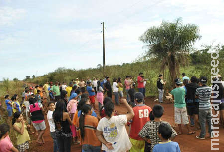 Em Coronel Sapucaia atiradores invadem casa na madrugada e matam mulher e filha de 11 anos 
