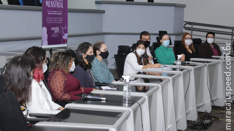 Em debate sobre dignidade menstrual, parlamentares defendem distribuição gratuita de absorventes Em debate sobre dignidade menstrual, parlamentares defendem distribuição gratuita de absorventes