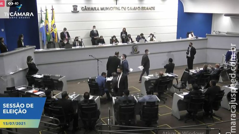 Em eleição antecipada, Câmara reelege Carlão como presidente até 2024 Em eleição antecipada, Câmara reelege Carlão como presidente até 2024