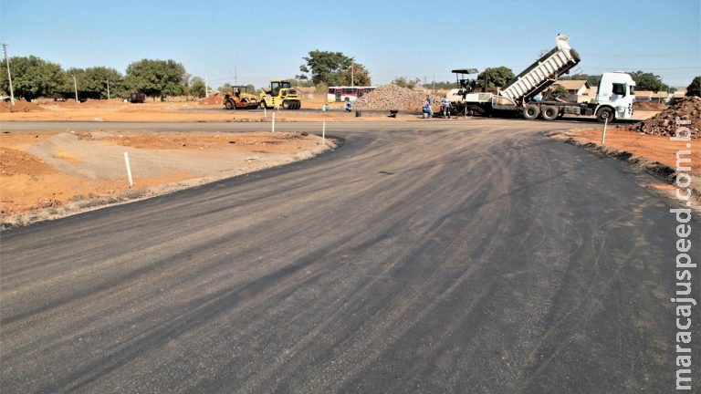 Equipes de obras iniciam construção de rotatória no bairro Nova Campo Grande Equipes de obras iniciam construção de rotatória no bairro Nova Campo Grande