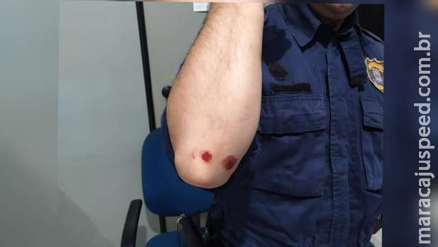 Ex-marido ameaça matar mulher, bate em guardas e acaba preso no Santo Amaro Ex-marido ameaça matar mulher, bate em guardas e acaba preso no Santo Amaro