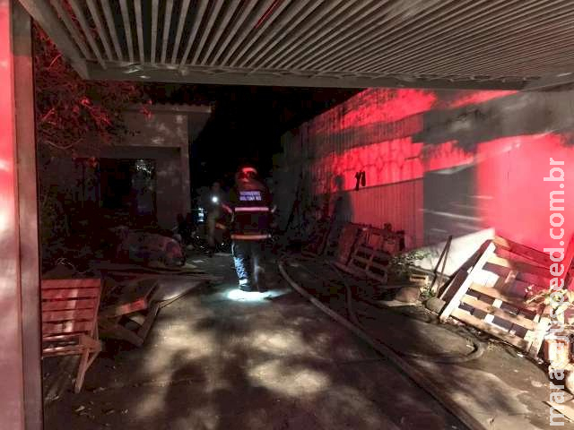 Filha e neto escapam, mas avó morre carbonizada em incêndio na capital Filha e neto escapam, mas avó morre carbonizada em incêndio na capital