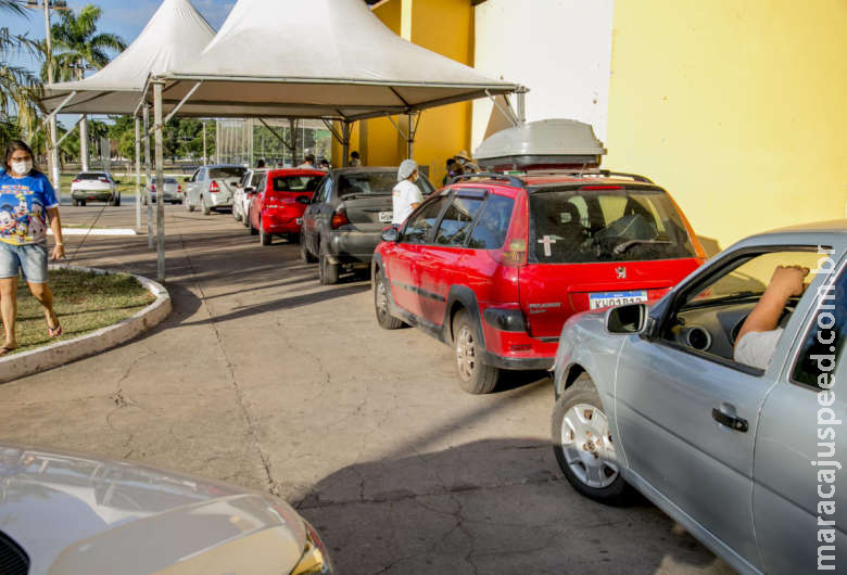 Fronteira inicia vacinação em massa e maiores cidades montam força-tarefa no final de semana Fronteira inicia vacinação em massa e maiores cidades montam força-tarefa no final de semana