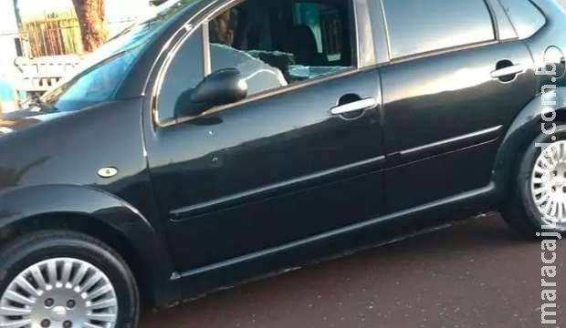 Homem é baleado por pistoleiros em carro em Ponta Porã