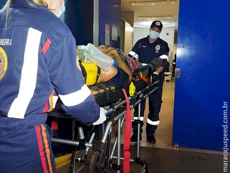 Homem é esfaqueado em Dourados e encaminhado em estado grave ao HV Homem é esfaqueado em Dourados e encaminhado em estado grave ao HV