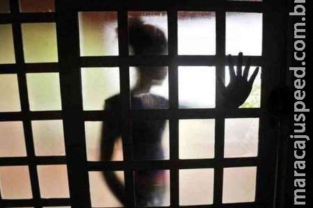 Homem estupra enteada menor e a obriga a registrar bebê no nome do namorado 