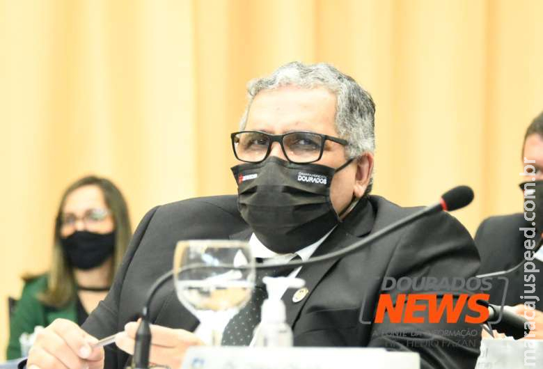 Internado para tratamento "pós-Covid", vereador passa por procedimento de rotina Internado para tratamento "pós-Covid", vereador passa por procedimento de rotina