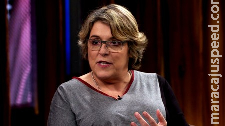 Jornalista afirma estar rezando o terço pedindo para que Deus leve Bolsonaro ‘desta para pior’