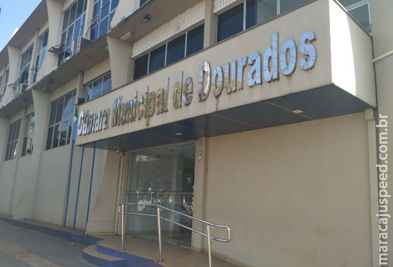 Juiz nega pedido de ex-vereador por R$ 126 mil em salários não pagos após prisão Juiz nega pedido de ex-vereador por R$ 126 mil em salários não pagos após prisão