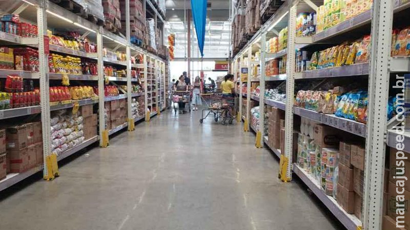 Justiça permite que supermercados abram durante lockdown em cidade de MS Justiça permite que supermercados abram durante lockdown em cidade de MS