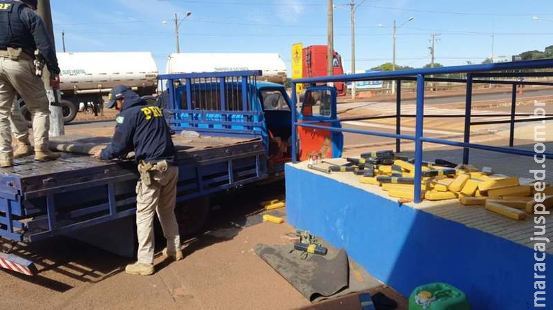 Mais de meia tonelada de maconha escondida em compartimento falso é apreendida em Dourados