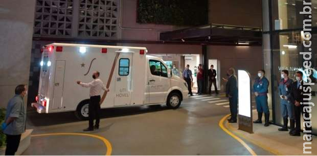 Médicos descartam cirurgia de emergência em Bolsonaro