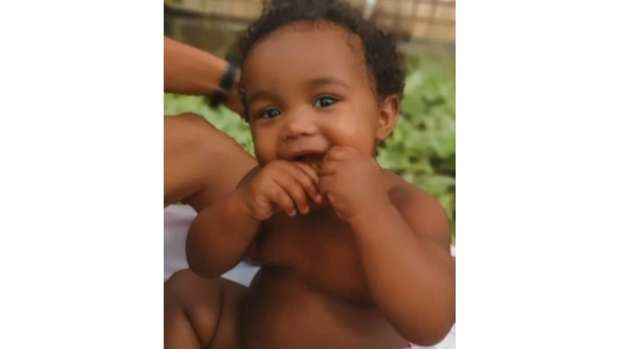 Menina morre após ser atingida por tiros em terminal de ônibus