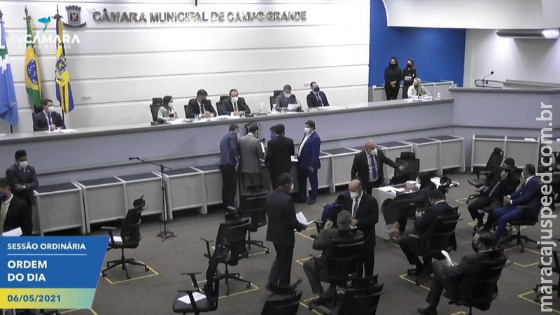Mulher viraliza ao dizer que deixa marido “brincar” com a sogra Mulher viraliza ao dizer que deixa marido “brincar” com a sogra