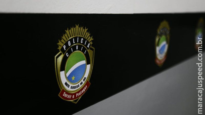 PM prende homem enquanto dormia em cama de ex após ameaçá-la com faca e machadinha