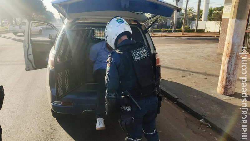 PM prende jovem que ameaçava esposa com arma, após briga por traição