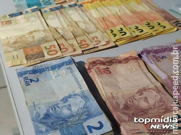 Primeira parcela do 13º dos servidores de Dourados está disponível Primeira parcela do 13º dos servidores de Dourados está disponível