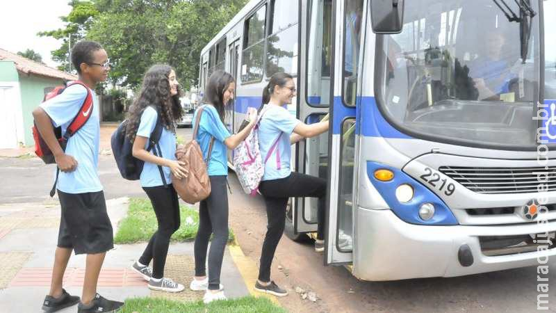 Próximo de voltar às salas, alunos devem ficar atentos em datas para receber o passe do estudante Próximo de voltar às salas, alunos devem ficar atentos em datas para receber o passe do estudante