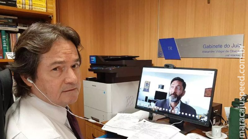 Secretário de Mineração do MME deixa o cargo e alega ser decisão pessoal Secretário de Mineração do MME deixa o cargo e alega ser decisão pessoal