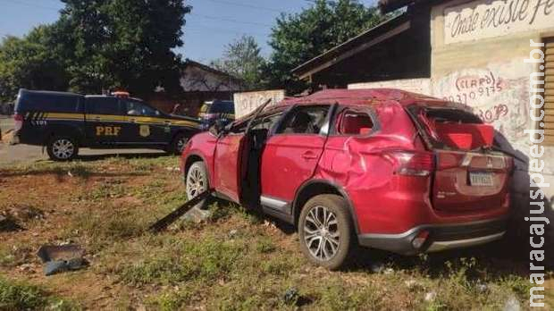 Traficante capota carro com 1,3 tonelada de maconha em Naviraí