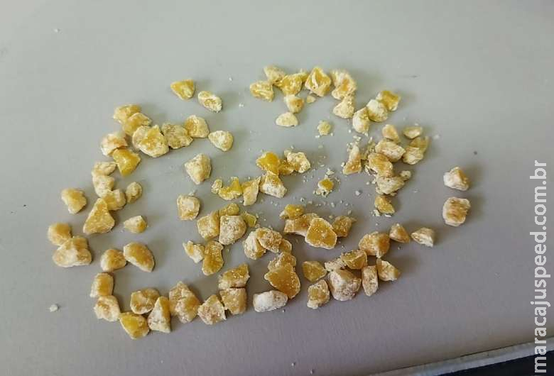 Adolescente estava com mais de 80 pedras de crack e pagou R$ 500 por entorpecente